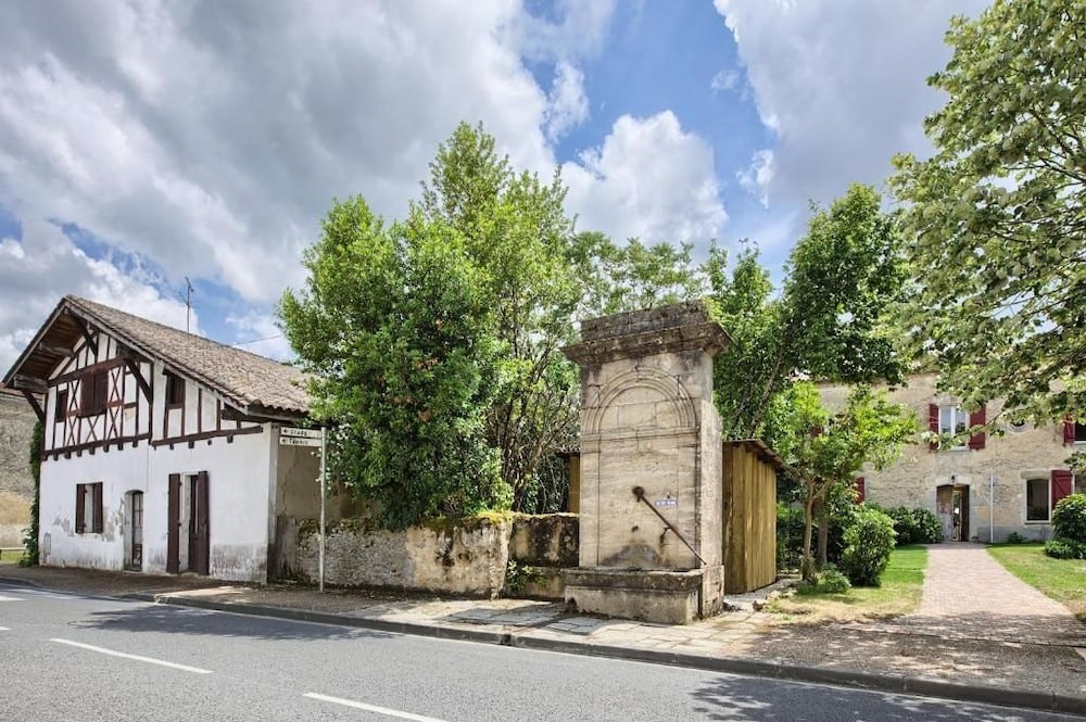 Chambres d'Hôte Rouge Bordeaux, Chambre d'Hôtes à Auros