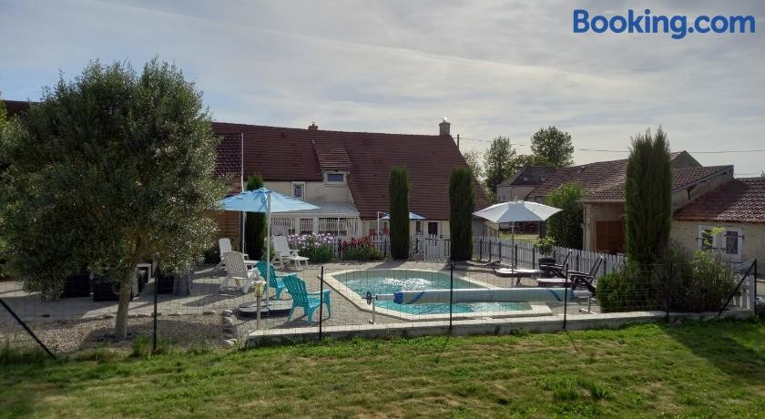 LE COLOMBIER Bed and Breakfast, Chambre d'Hôtes à Ruffey-lès-Beaune