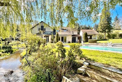 Le Moulin de la Vernoelle, Maison d'Hôtes à Prémilhat