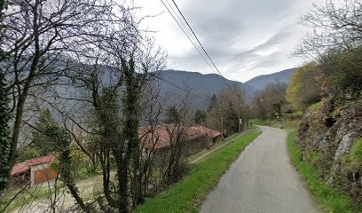 Gite La Pierre Et Le Bois Se Marient, Location de Vacances à Séchilienne
