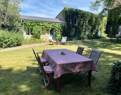 Villa Mortaise Gites, Location de Vacances à Lucenay-l'Évêque