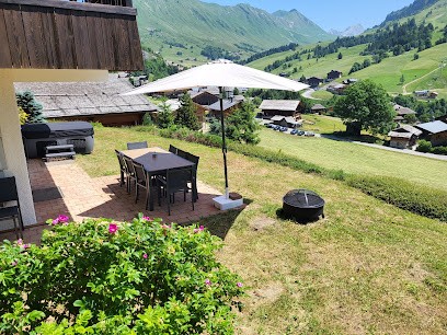 Chalet Soletoile : Location Chalet De Vacances Au Calme, Avec Jacuzzi, Proche Piste Ski, Le Grand-Bornand En Haute-Savoie, Location de Vacances au Grand-Bornand