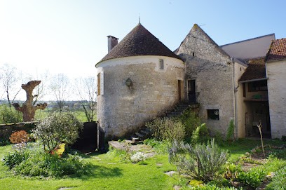 Chambres D'hôtes De La Vieille Tour, Chambre d'Hôtes à Noyers