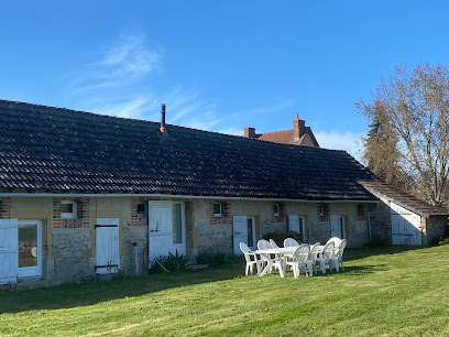 La Grange Du Péroyer, Chambre D'hôtes à Diou