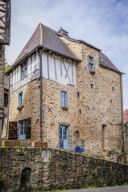 Lou Castel Chambres D'hôtes Chambre D'hôtes à Ségur-le-Château