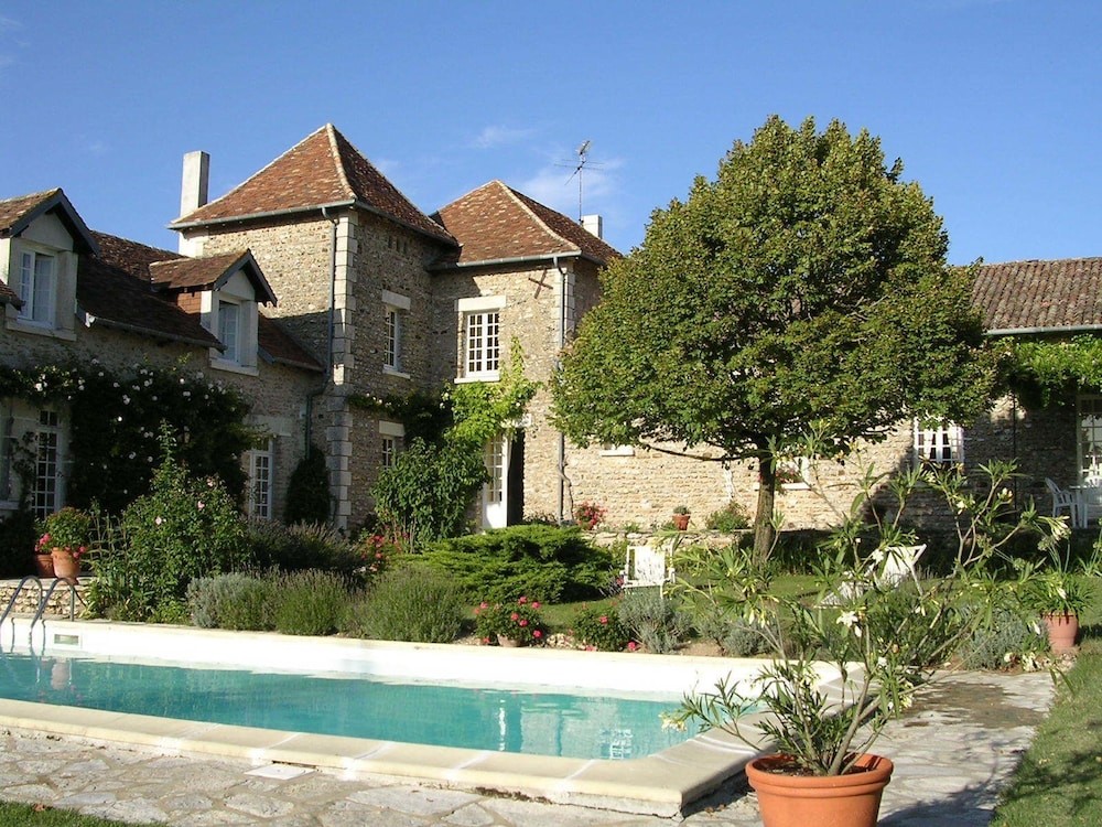 The Poctery Bed & Breakfast, Chambre d'Hôtes à Vouneuil-sur-Vienne