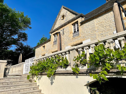 Domaine La Cabane, Chambre D'hôtes à Dégagnac