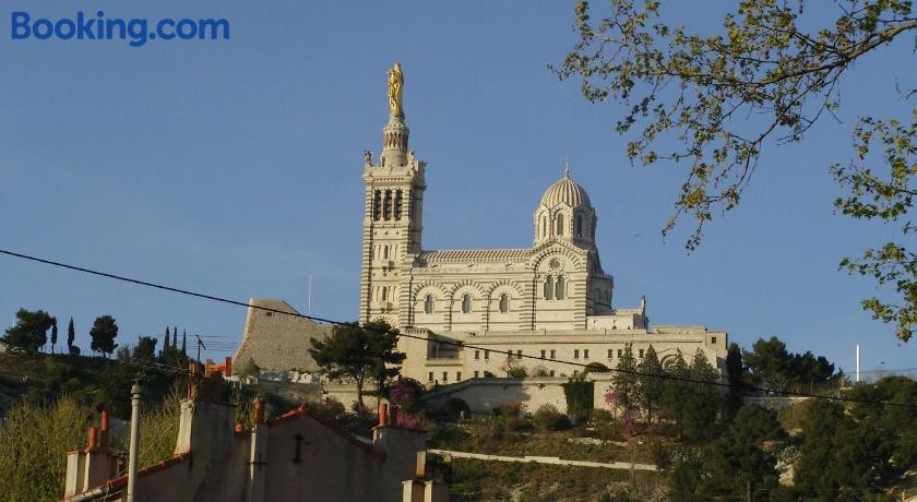 Les Chambres De Jeannette, Chambre d'Hôtes à Marseille 09
