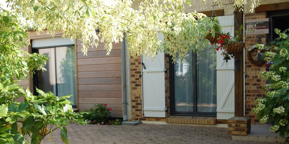 Couette et café crème Chartres, Chambre d'Hôtes à Barjouville