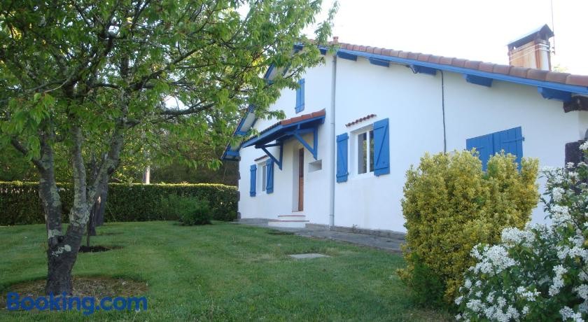 Chambre D'hôtes Sargaillon, Chambre d'Hôtes à Pouillon