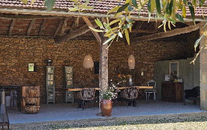 B&B La Taupinière Rustique, Chambre D'hôtes à Mazeyrolles