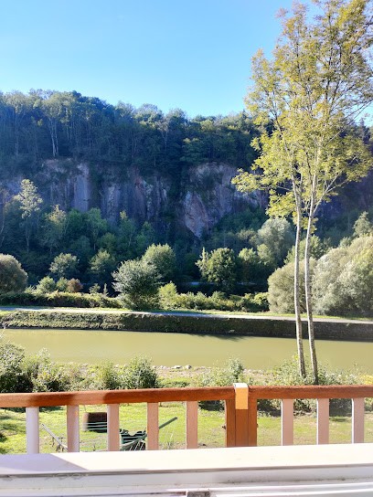 lovely appartment for rent, Chambre d'Hôtes à Fontenoy-le-Château