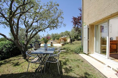Mas de la Font de l'Aube - Location saisonnière, Maison d'Hôtes à Mérindol-les-Oliviers