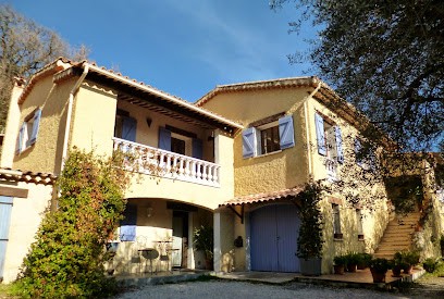 La Maison aux Oliviers, Maison d'Hôtes à Pierrefeu