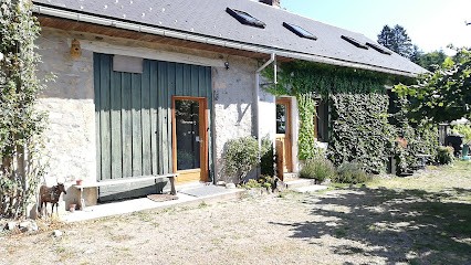 Plumes de Mouton et Cie., Chambre d'Hôtes à Glux-en-Glenne