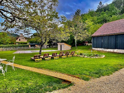 Les Gites A Esparoutis Maisons Des Vacances, Chalet Et Gite Avec Piscine En Dordogne, Location de Vacances à Saint-Cybranet