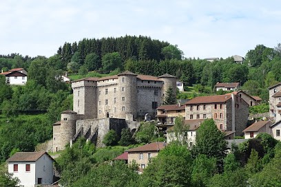 Château de Chalmazel, Chambre d'Hôtes à Chalmazel-Jeansagnière