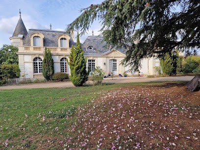 La Closerie du Petit Bois, Maison d'Hôtes à Saint-Avertin