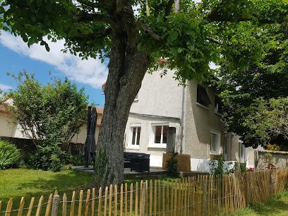 GITE DES TUILERIES, Chambre d'Hôtes à Genas