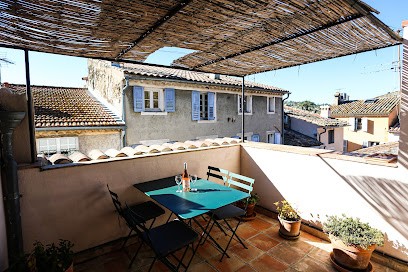 Maison des Arcades, Location de Vacances à Valbonne