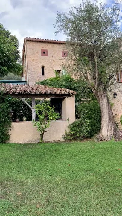 Le Mas Des Banyons, Chambre d'Hôtes à Mougins