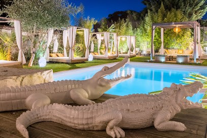 Buddha Beach Thoiry, Chambre d'Hôtes à Thoiry