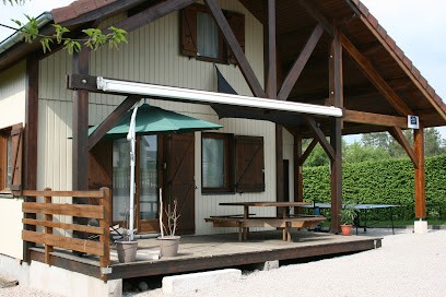 Chalet Des 7 Aventuriers, Location de Vacances à Pont-de-Poitte