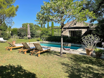 Le Mas De La Lône, Location De Vacances à Saint-Rémy-de-Provence