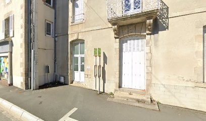 Assoc Educ Creuse Jeunes Fami., Chambre d'Hôtes à Guéret