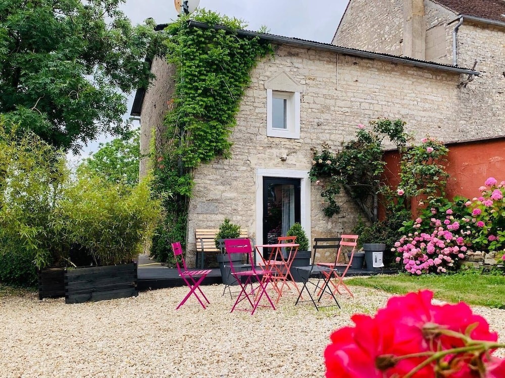 Le Petit Gîte De Céline & Frédéric, Location de Vacances à Préhy