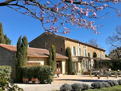 Fontaine Des Magnarelles, Chambre d'Hôtes à Althen-des-Paluds