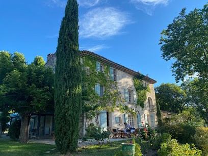 Villa Du Défens, Chambre d'Hôtes à Saint-Martin-de-Castillon