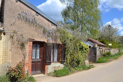 Passiflore Chambres d'hôtes, Chambre d'Hôtes à Commarin