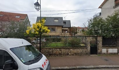 OpenHouse | Coliving - Chambres à Louer - Wally, Maison d'Hôtes à Nanterre