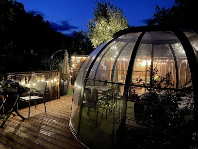 Cabanes et Bulles hébergements insolites romantiques, jaccuzi privatif,Cévennes,Gard, Occitanie, Chambre d'Hôtes à Saint-Sébastien-d'Aigrefeuille