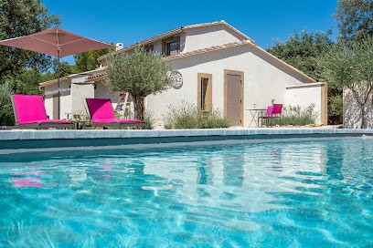Mas La Cheneraie, Chambre d'Hôtes à Lourmarin
