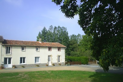 Le Petit Verger / Le Plessis Combrand (Chambres d'hotes), Chambre d'Hôtes à Combrand