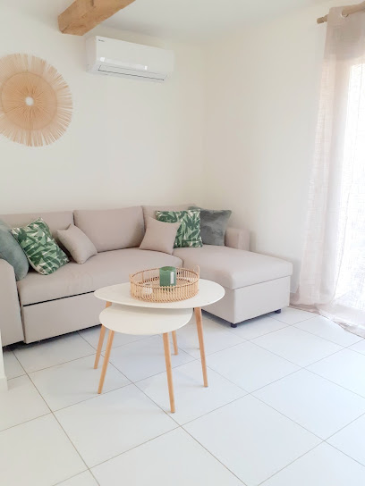 Charmant Duplex Avec Jacuzzi, Location De Vacances à Aumelas