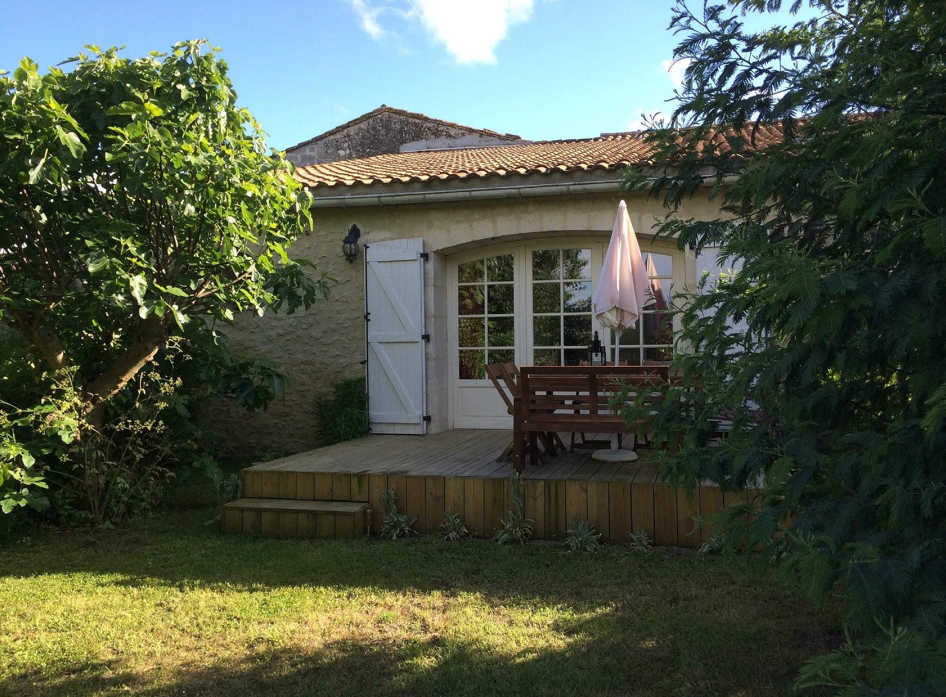 Domaine Des Prés De Joussac, Maison d'Hôtes à Jau-Dignac-et-Loirac