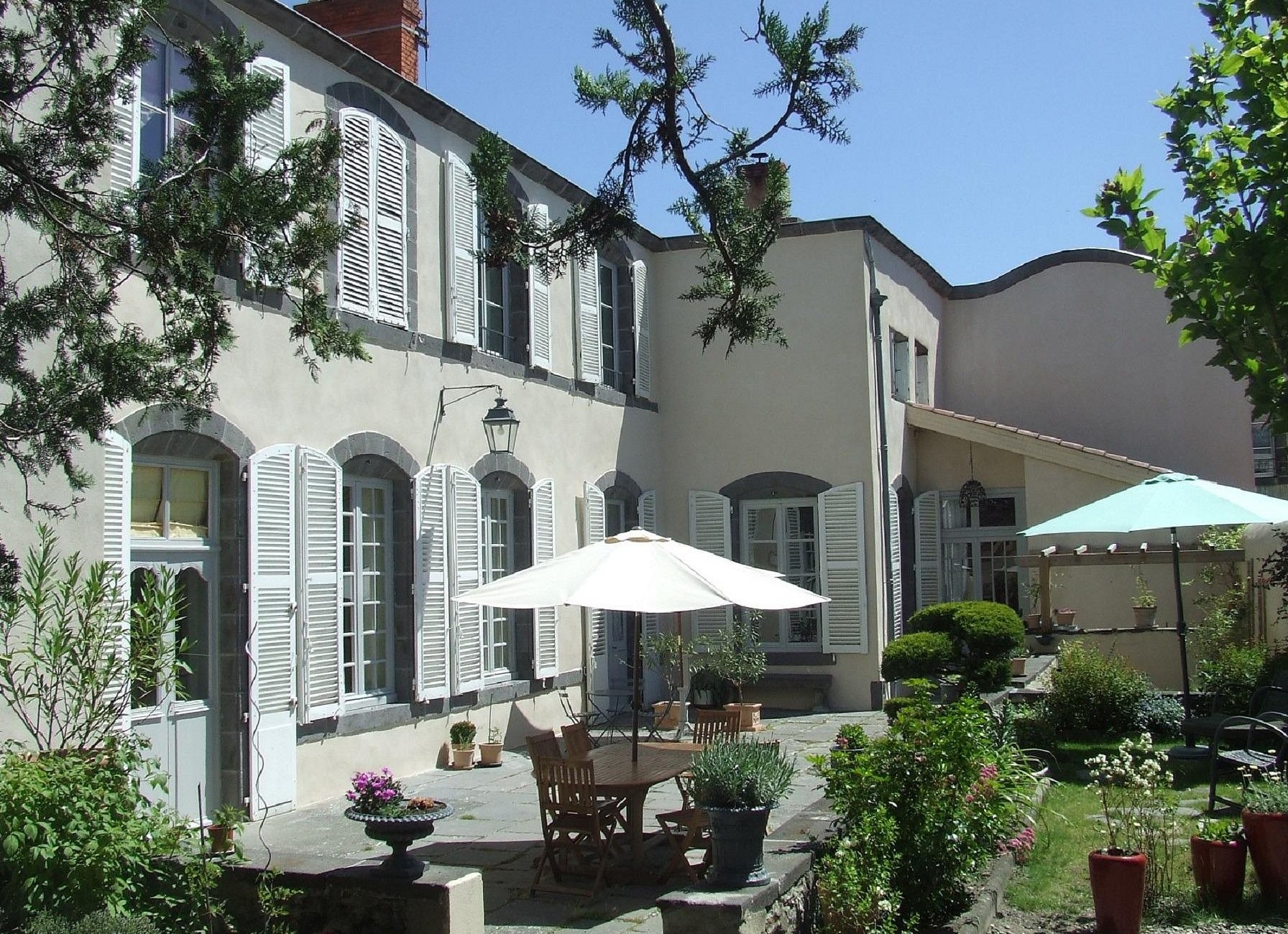 Les Terrasses de Massillon, 2 nuits consécutives minimum, Chambre d'Hôtes à Riom