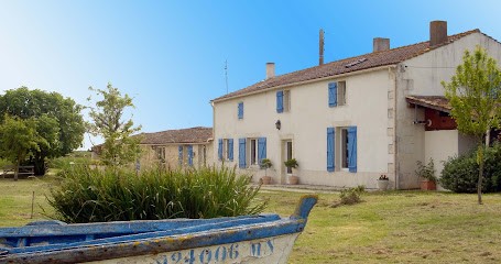MOULIN DE MAUZAC, Maison d'Hôtes à Saint-Just-Luzac