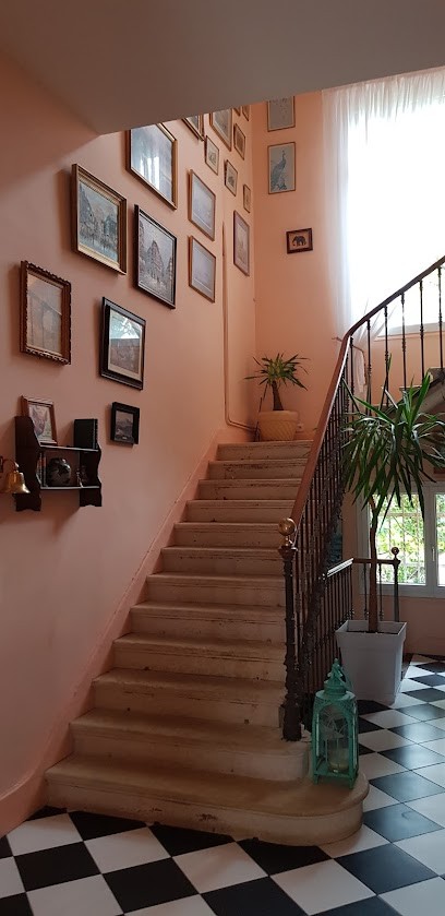 Chateau de L'Allee, Maison d'Hôtes à Gontaud-de-Nogaret