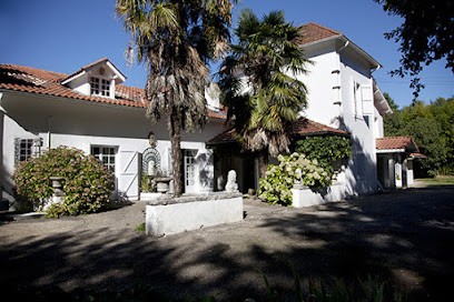 Chambres D'hôtes Manoir Des Manumis, Chambre d'Hôtes à Benquet