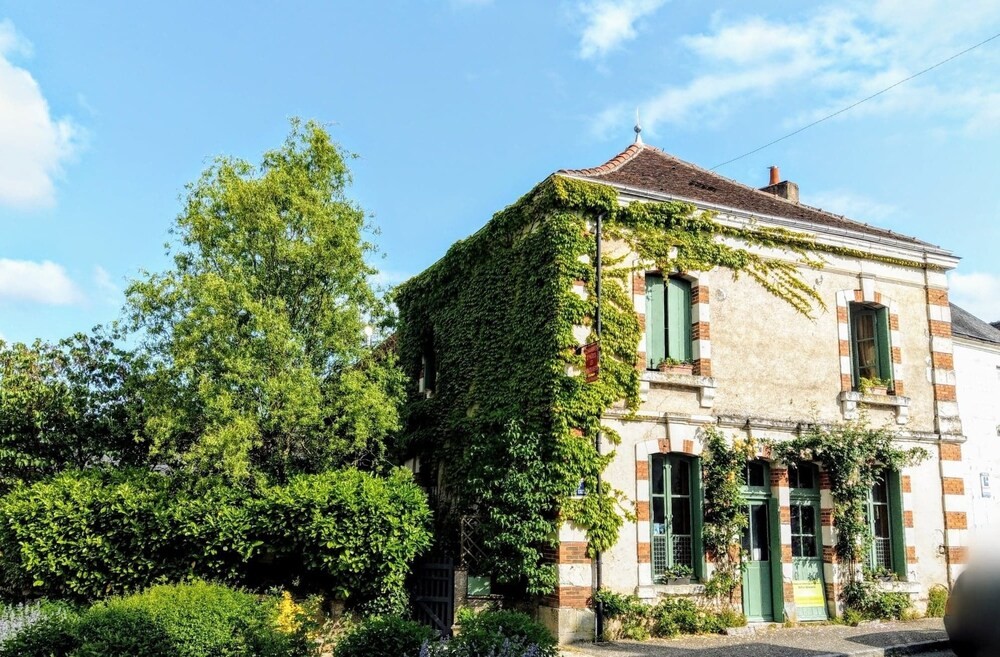 Maison d'hôtes les volest verts et sa brocante, Chambre d'Hôtes à Écueillé