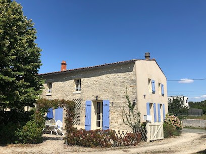 Logis Du Tertre. logisdutertre79@gmail.com, Location de Vacances à Amuré