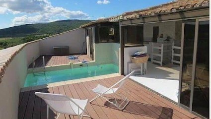 Le Fort Pouzols-Minervois, Location de Vacances à Pouzols-Minervois