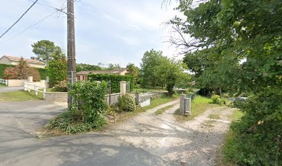 Petite Maison Sous Les Bois, Chambre d'Hôtes à Croignon