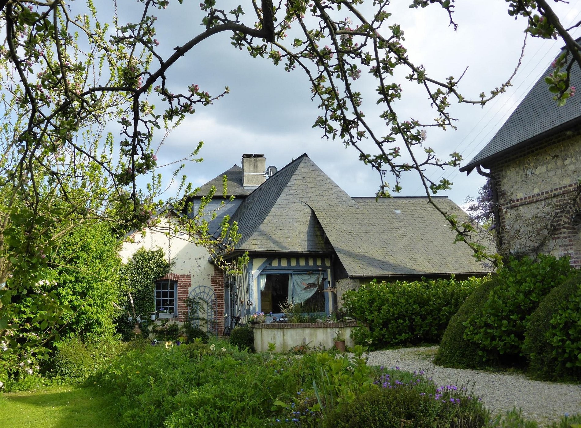 Calvados Bed And Breakfast La Cour De Bas, Chambre d'Hôtes à Barneville-la-Bertran