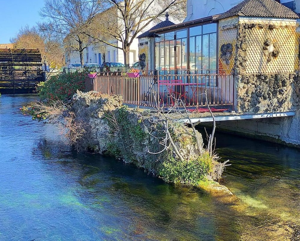 Lou Meinado, Chambre d'Hôtes à Saint-Martin-de-Crau