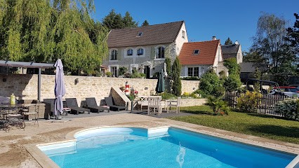 La Bergerie-en-Vexin Jambville : Location gîte et chambres d'hôtes. Piscine chauffée. Parc naturel Vexin, Chambre d'Hôtes à Jambville